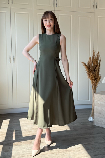 Dilay Gökoğlu Butik Φόρεμα μίντι χακί με λεπτομέρεια ζώνης στα πλαϊνά