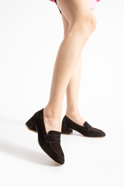 dericia shoes حذاء نسائي بكعب سميك من الجلد الطبيعي اللامع باللون البني من جل...