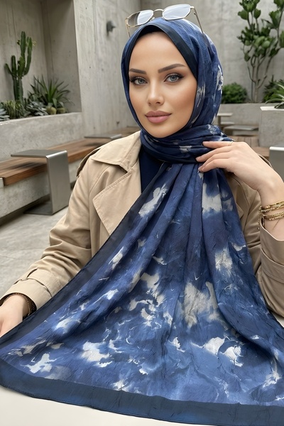 İmajButik شال كراش منقوش باللون الأزرق الداكن من إيشيبهان