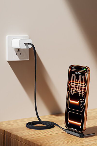 TrkTech 240W Type-C Süper Hızlı Şarj ve Data Kablosu Stand Özellikli