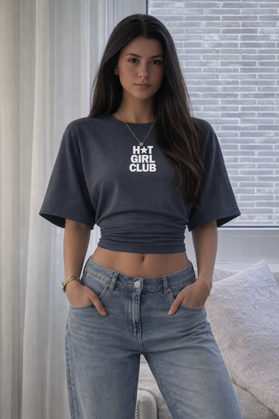 COMBİNE MİCHAİL Γυναικεία μπλούζα Hot Girl Club με στάμπα και σμοκέ εφέ