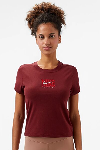 Nike Slim Phoenix Womens Tshirt Kısa Kollu Kadın Tişört Bordo