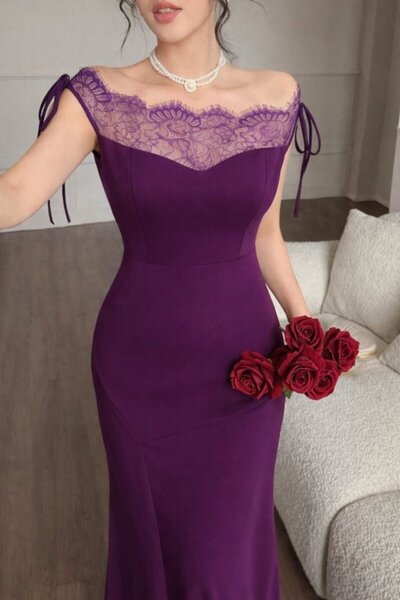 Wear Up Γυναικείο φόρεμα από κρεπ εισαγωγής με λεπτομέρεια από δαντέλα στο στ...