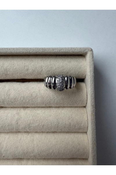 BERFACCESSORIES Silver Color Jewelled Ring