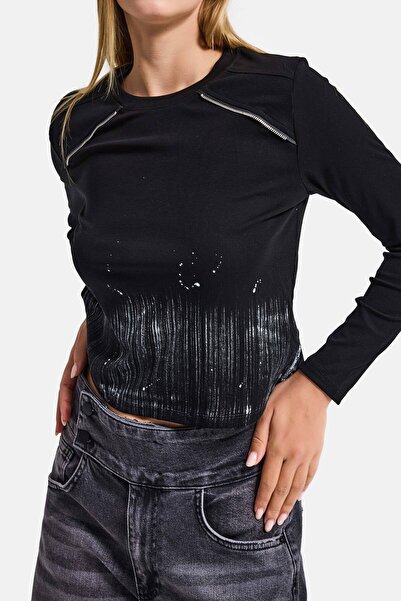 it's basic Women's Black W5 Special Printed Fabric Zipper Detailed Design Bod...