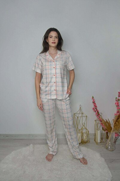 Cossy By Aqua Σετ πιτζάμες με καρό σχέδιο, κοντά μανίκια και κουμπιά μπροστά ...