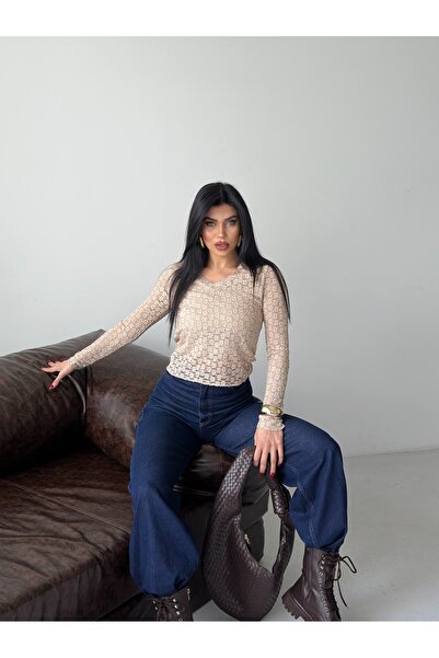 BLUSS Γυναικεία μπλούζα με λαιμόκοψη V, δαντελωτή κεντητή, μακρυμάνικη, σε στ...