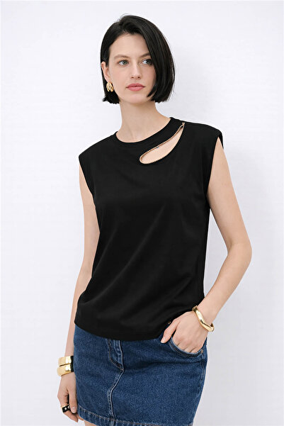 Fashion Friends Γυναικεία Μπλούζα Μαύρη με Λεπτομέρεια Παραθύρου και Πέτρες 2...