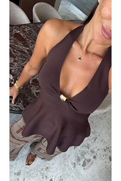Nisam Halter Yaka Aksesuarlı Peplum Triko