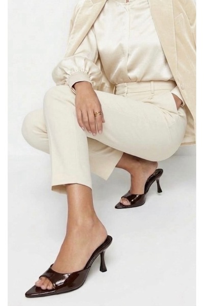 simplicity Γυναικείες παντόφλες με ψηλό τακούνι από δερμάτινο λουστρίνι σε κα...