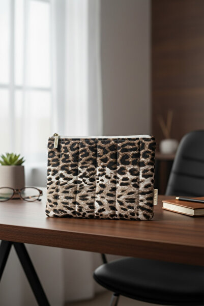Bestway ve Diğeri Leopar desenli Tablet dosya makyaj çantası