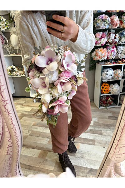 Buketlife Pembe manolya sarkan model gelin çiçeği gelin buketi yaka çiçeği