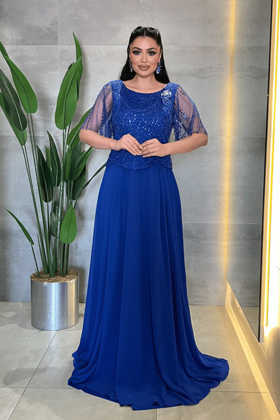 giyimmasalı Φόρεμα από σιφόν με χάντρες στο επάνω μέρος και ύφασμα στο κάτω μ...