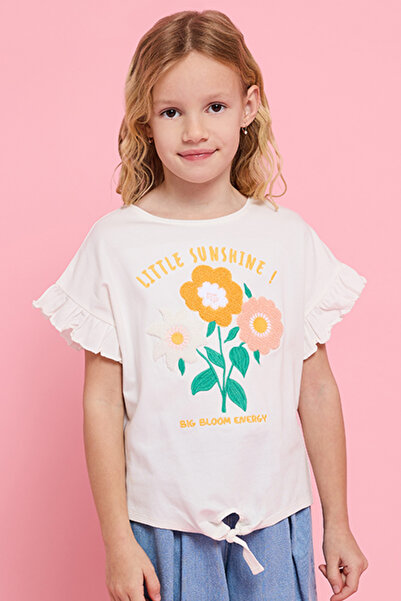 R&B Printed Top with Crew Neck and Flutter Sleeves