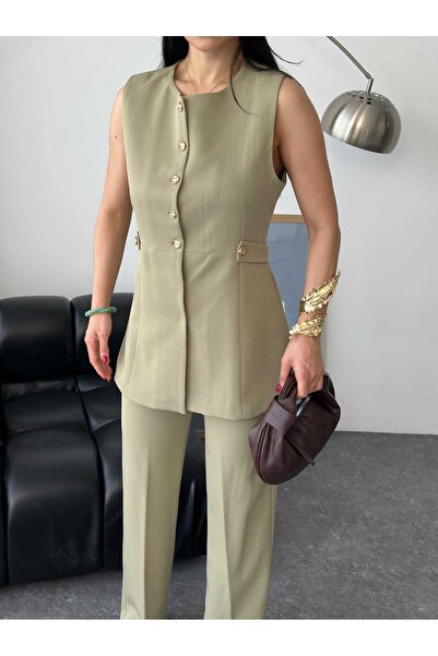 Moda İkra Κομψό και μοντέρνο σετ δύο τεμαχίων με χρυσά κουμπιά, αμάνικο μακρύ...