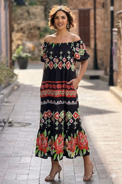 Nevin Kaya Moda V136-فستان جيبسي منقوش بياقة مادونا