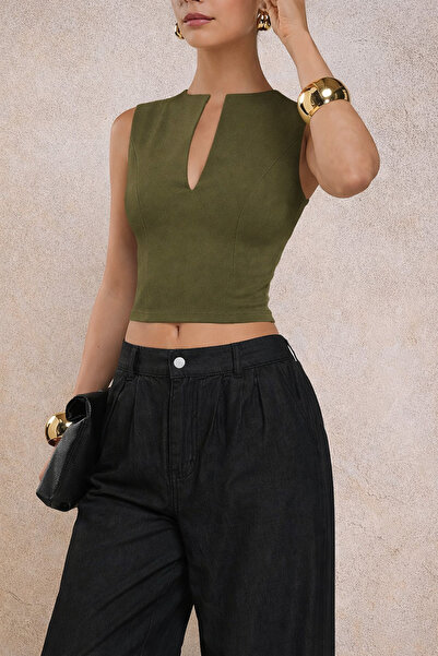 BLUE STREET Kadın Crop Bluz V Yaka Dekolte Detaylı Modern Tasarım