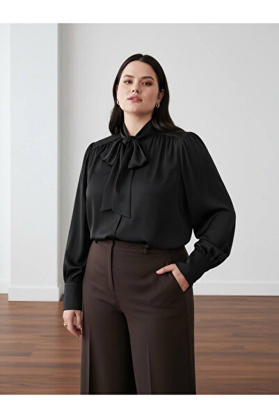 PERA MODA Pile Detailed Paris Scarf Collar Shirt