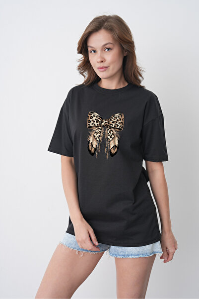 TREND EMMODA Tricou de damă din bumbac pieptănat negru, cu imprimeu cu pene ș...