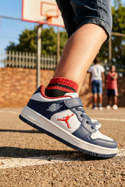 IN-STEP Pedira Boys' Navy Blue and White Basketball Style Velcro Sneakers