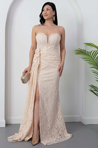 PULLIMM Φόρεμα με δαντέλα και λεπτομέρεια από πέτρες τριαντάφυλλου με στράπλε...