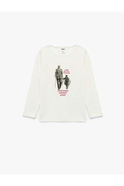 Koton Ataturk and the Republic Printed Long Sleeve Crew Neck Cotton T-Shirt