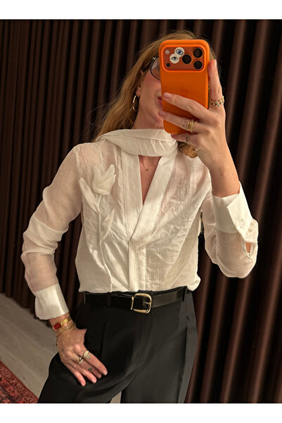 My Blog Λευκό πουκάμισο σιφόν με λεπτομέρεια τουλίπας και φουλάρι - 103292