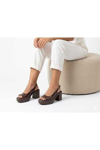 ds Dicle Stil Σανδάλια με τακούνι από λουστρίνι