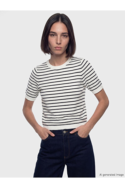LC Waikiki Nevavm with a Difference from Lcw Vision Black Oval Collar Striped...