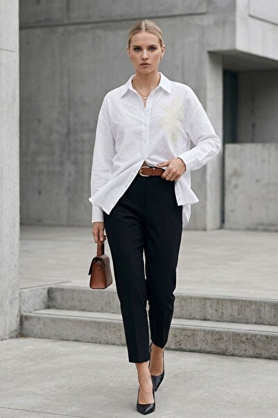 Lupinn Γυναικείο λευκό πουκάμισο με λεπτομέρεια από απλό κέντημα, μακρυμάνικο...