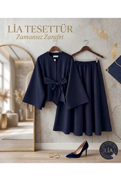 LİA TESETTÜR طقم مزدوج مزين بأزرار من لييا