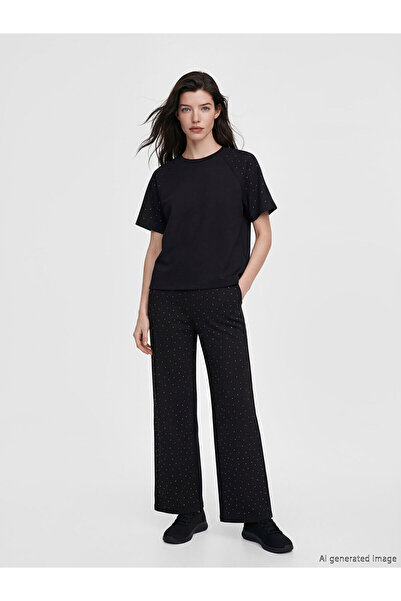 LC Waikiki Nevavm Farkıyla Lcw Comfort Black Oval Neckline Stone Embroidered ...