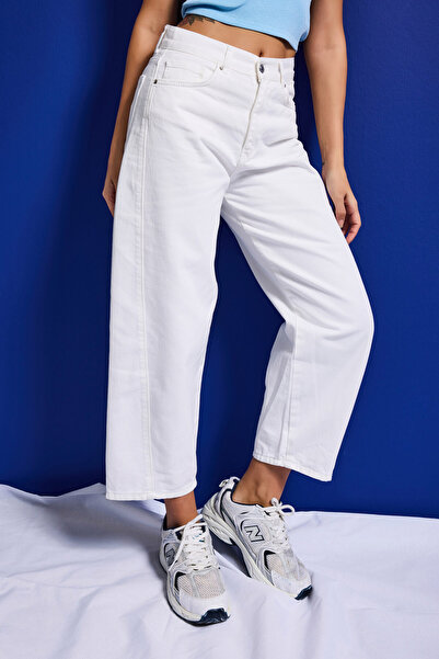 it's basic Γυναικείο τζιν παντελόνι από 100% βαμβάκι, σε απόχρωση υπόλευκο, μ...