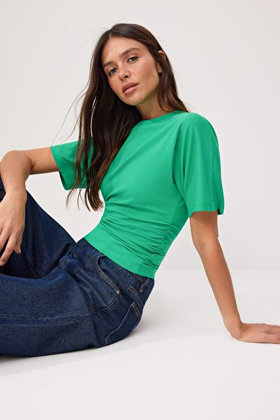 Συλλογή Trendyol Πράσινο Πλεκτό Μπλουζάκι με Στάνταρ Λαιμόκοψη και Κοντό Μανί...