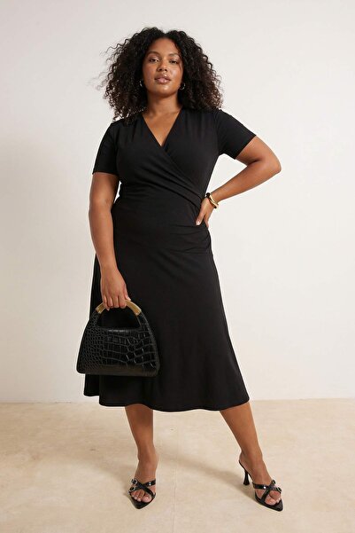 Trendyol Curve Μαύρο Α-γραμμή διπλό πέτο Κοντομάνικο με γιακά Με σούρες Μάξι ...