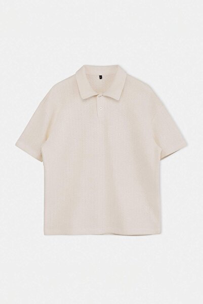 Trendyol Kollektion Ecru Oversize/T-Shirt mit weitem Schnitt und strukturiert...