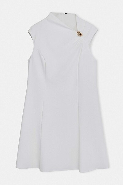 Trendyol Curve Λευκό υφαντό φόρεμα μεγάλου μεγέθους Finike TBBSS26AH00168