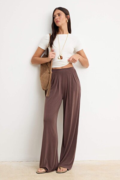 Trendyol Kollektion Braune, nachhaltigere, weiche Modal-Strickhose mit weitem...