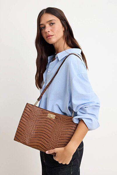 TRENDYOL SHOES Γυναικεία τσάντα ώμου Taba μεσαίου μεγέθους TAKSS26OC00059