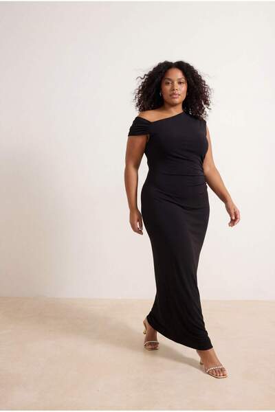 Trendyol Curve Μαύρο εφαρμοστό πλεκτό μακρύ κομψό βραδινό φόρεμα μεγάλου μεγέ...