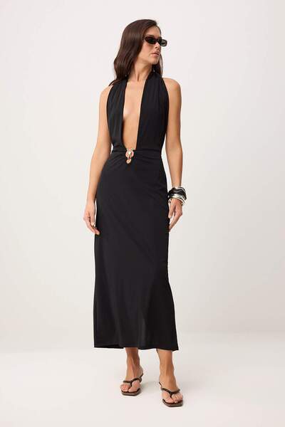 Συλλογή Trendyol Μαύρο πλεκτό μάξι φόρεμα παραλίας με αξεσουάρ στο λαιμό TBES...