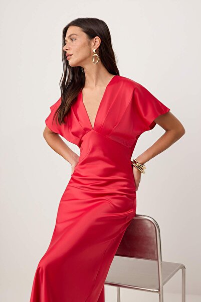 Συλλογή Trendyol Κόκκινο Σατέν Μάξι Υφαντό Φόρεμα TWOSS26EL00880