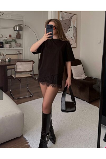 Perry Boutique Γυναικεία φούστα με ασύμμετρη δαντέλα και λεπτομέρεια μπλούζας