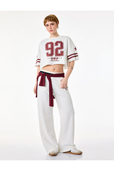 Koton Άνετο μπλουζάκι με στάμπα στην πλάτη, μανίκι 3/4 και λαιμόκοψη ποδηλάτου