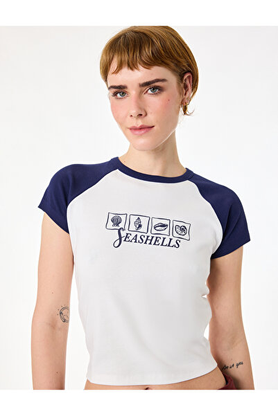 Koton Μπλουζάκι με λαιμόκοψη ποδηλάτου, κοντό μανίκι ρεγκλάν, βαμβακερό, με θ...