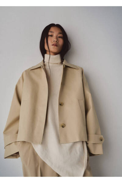 Short oversized trench coat