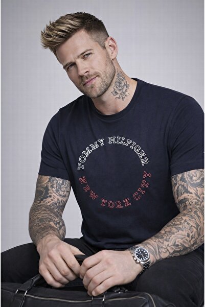 Tommy Hilfiger Slim Fit Woven 100% Cotton Printed Men's T-Shirt