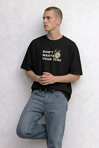 MATERIAL Ανδρικό μπλουζάκι με στάμπα  "Waste Your Time " σε μαύρο χρώμα