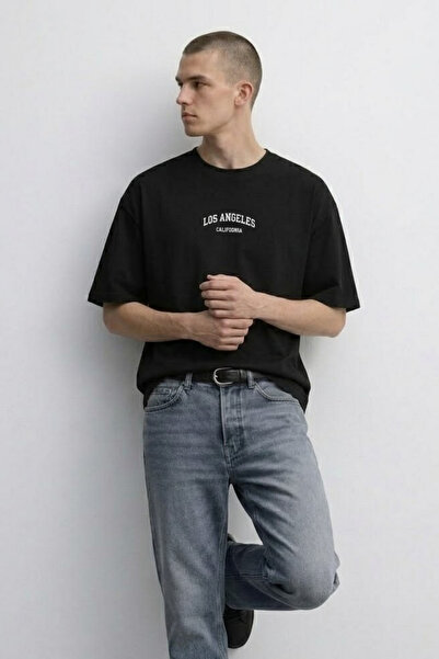 MATERIAL Ανδρικό μπλουζάκι Los Angeles με στάμπα, χαλαρή εφαρμογή, σε μαύρο χ...