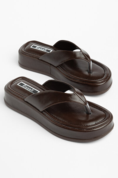 RİSSOLİ Γυναικεία άνετα σανδάλια καφέ χρώματος με δερμάτινο δέσιμο στα δάχτυλα